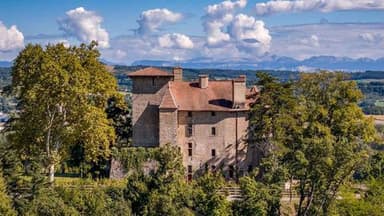 Château de Charmes dans la Drôme à vendre