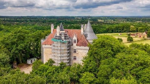 Château de l'Herm en cours de restauration en Dordogne