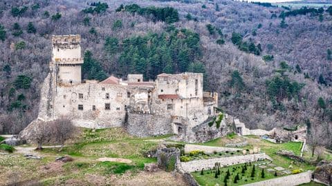 Château de Tournoël dans le Puy-de-Dôme